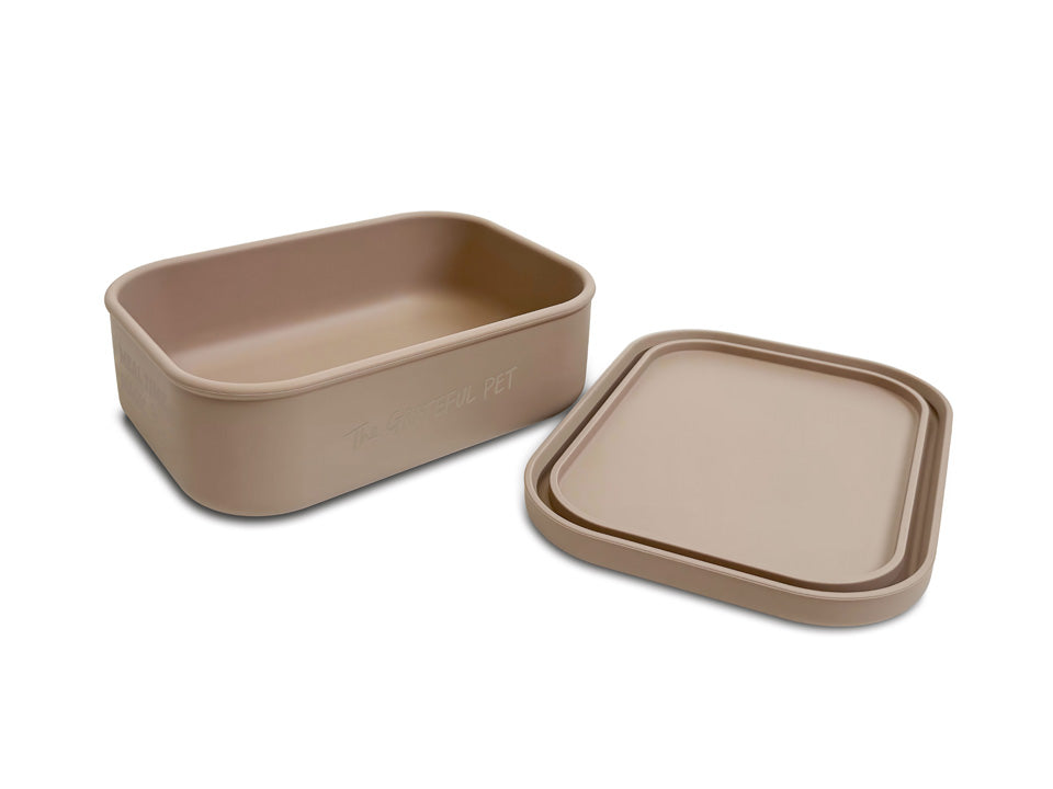 Keep Fresh Box: Khaki - Silicone Container for Pet food – The Grateful Pet